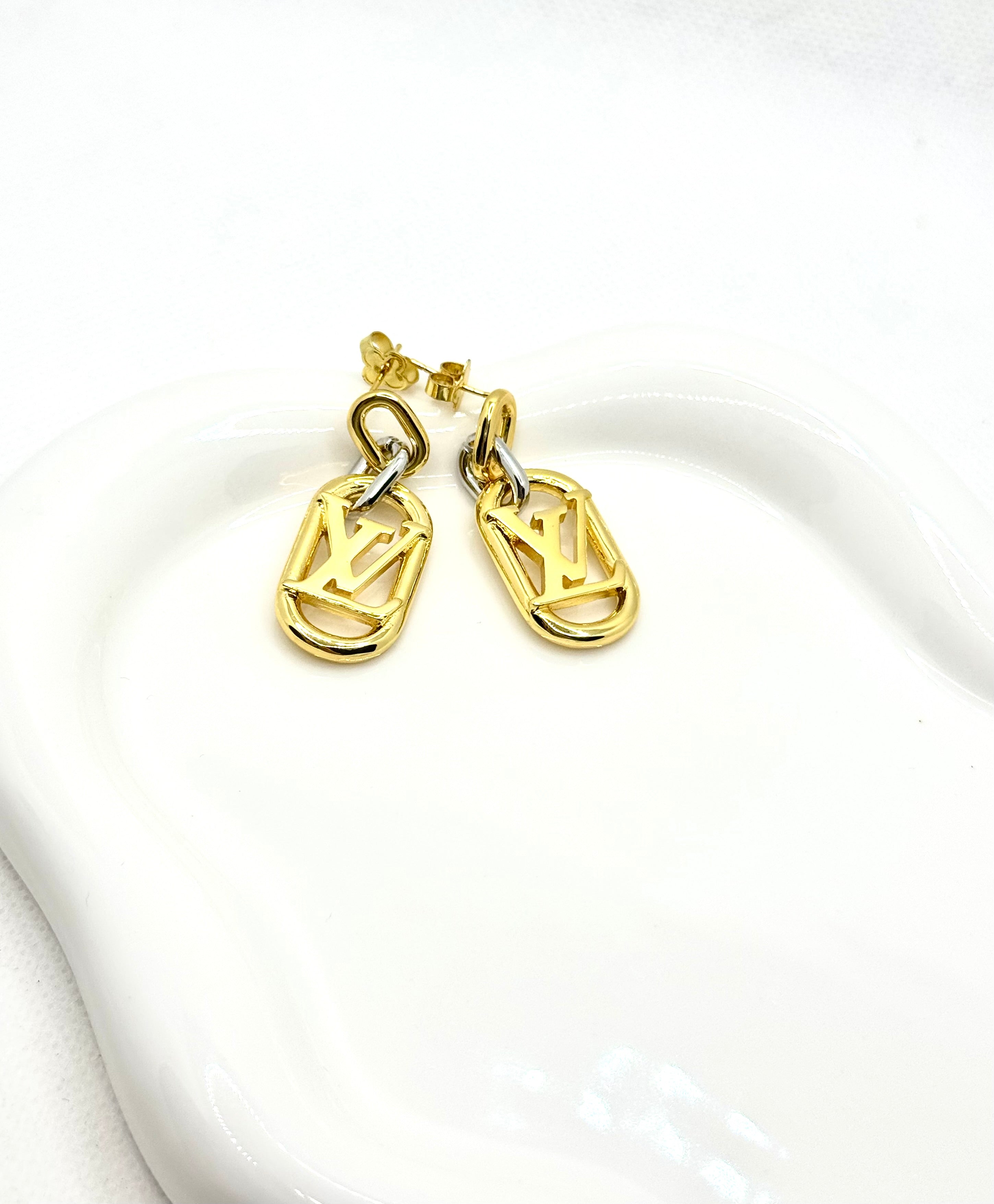 Lv earrings no10