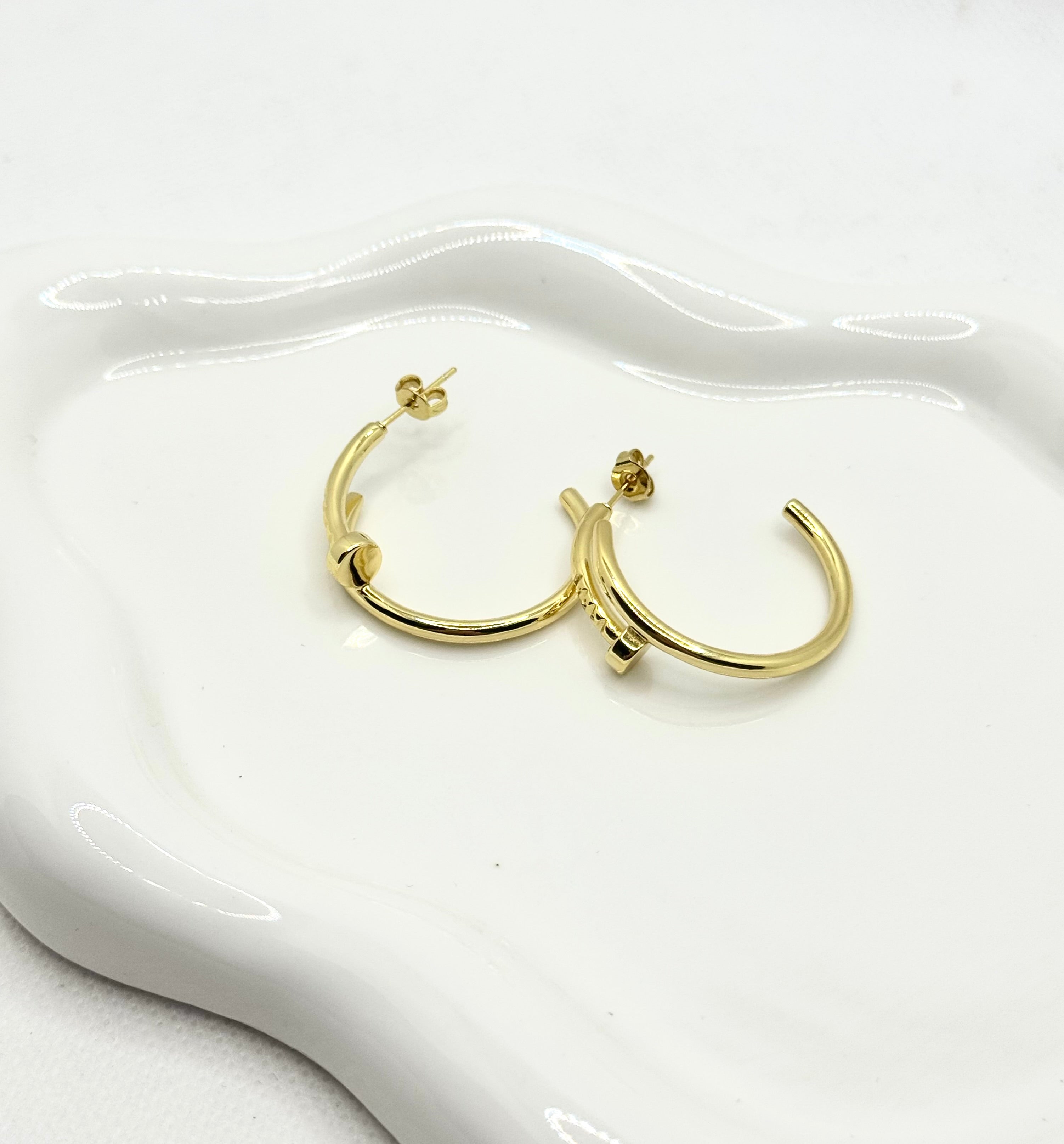 Cartier earrings no1