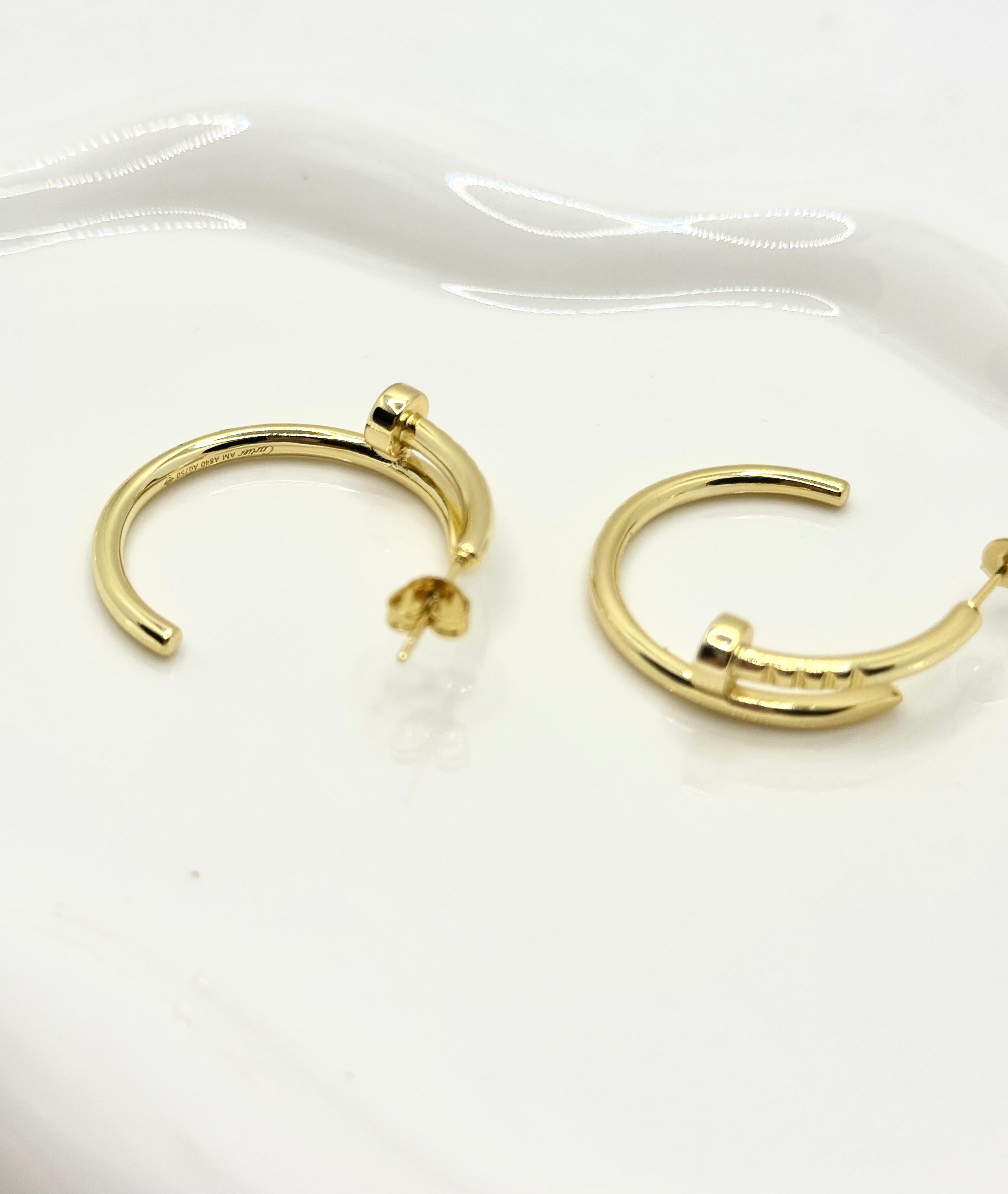 Cartier earrings no1
