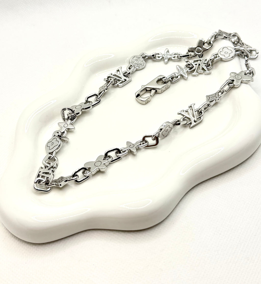 LV chain belt