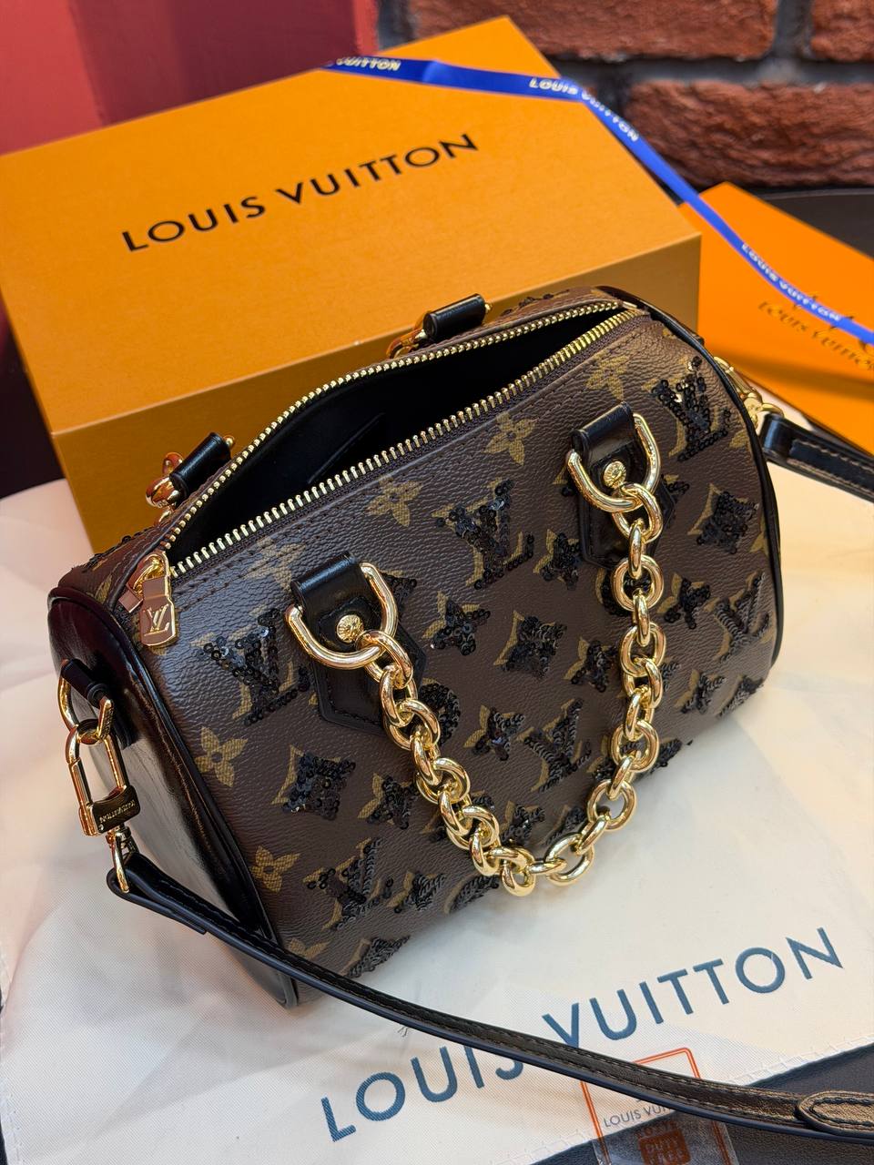 LV Speedy Bandoulière 20 withe chain