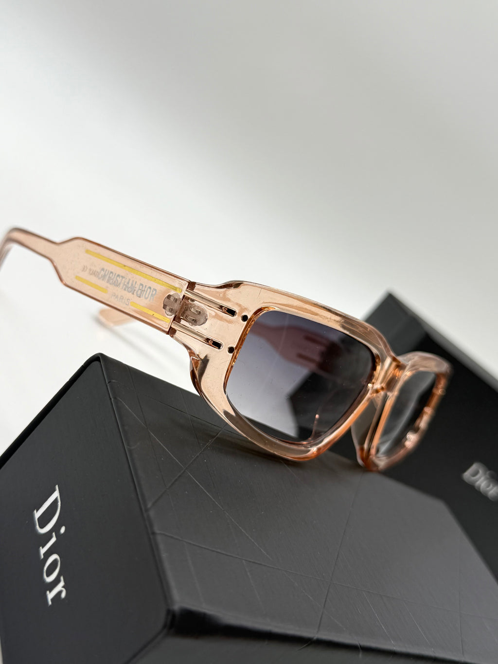 Dior sunglass no4