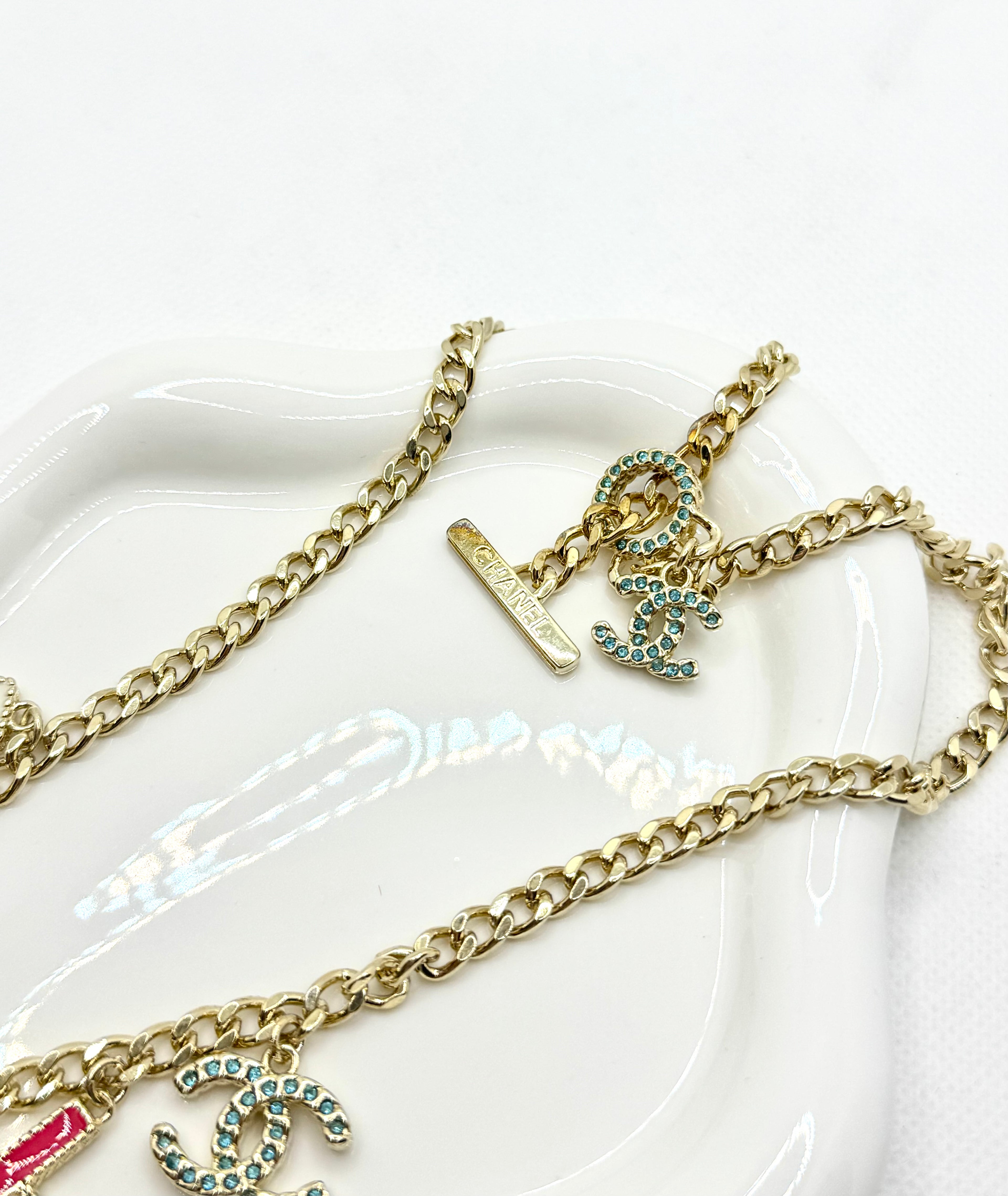 Ch necklace no1