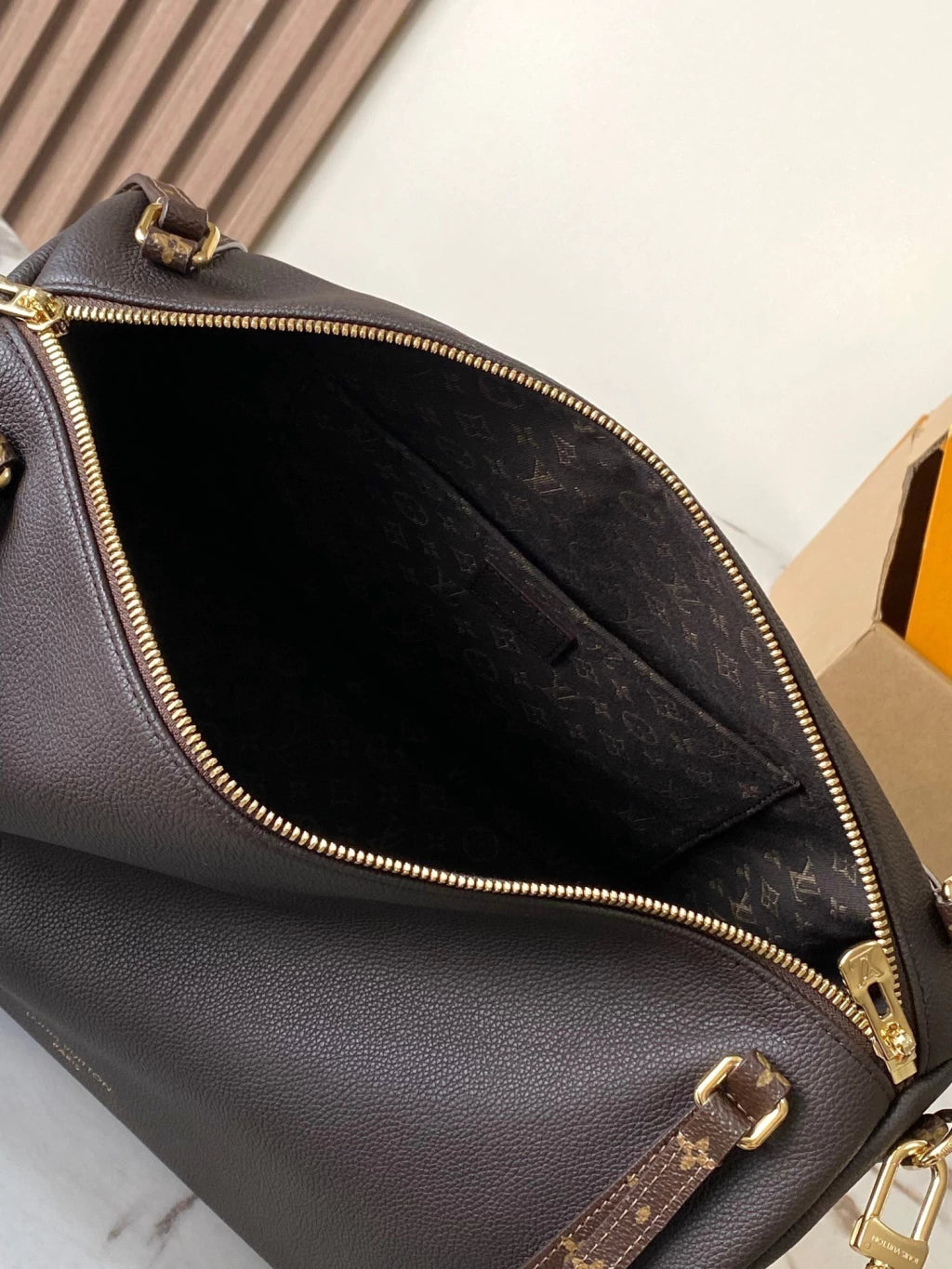 LOUIS VUITTON EXPRESS TRAVEL BROWN
