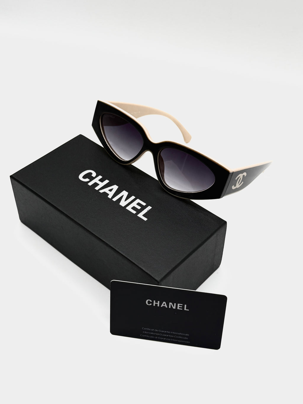 Ch sunglass no2