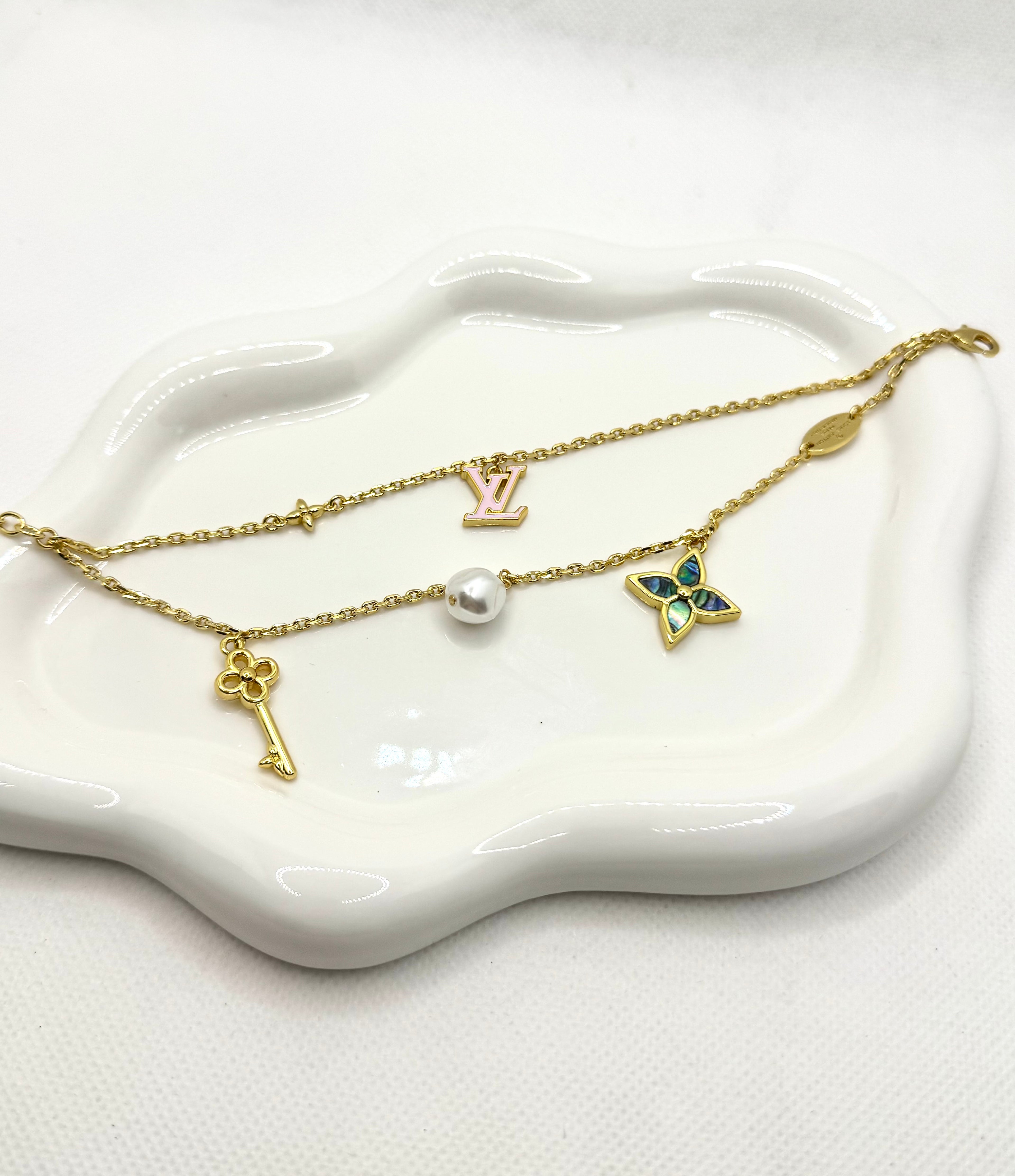 LV bracelet no7
