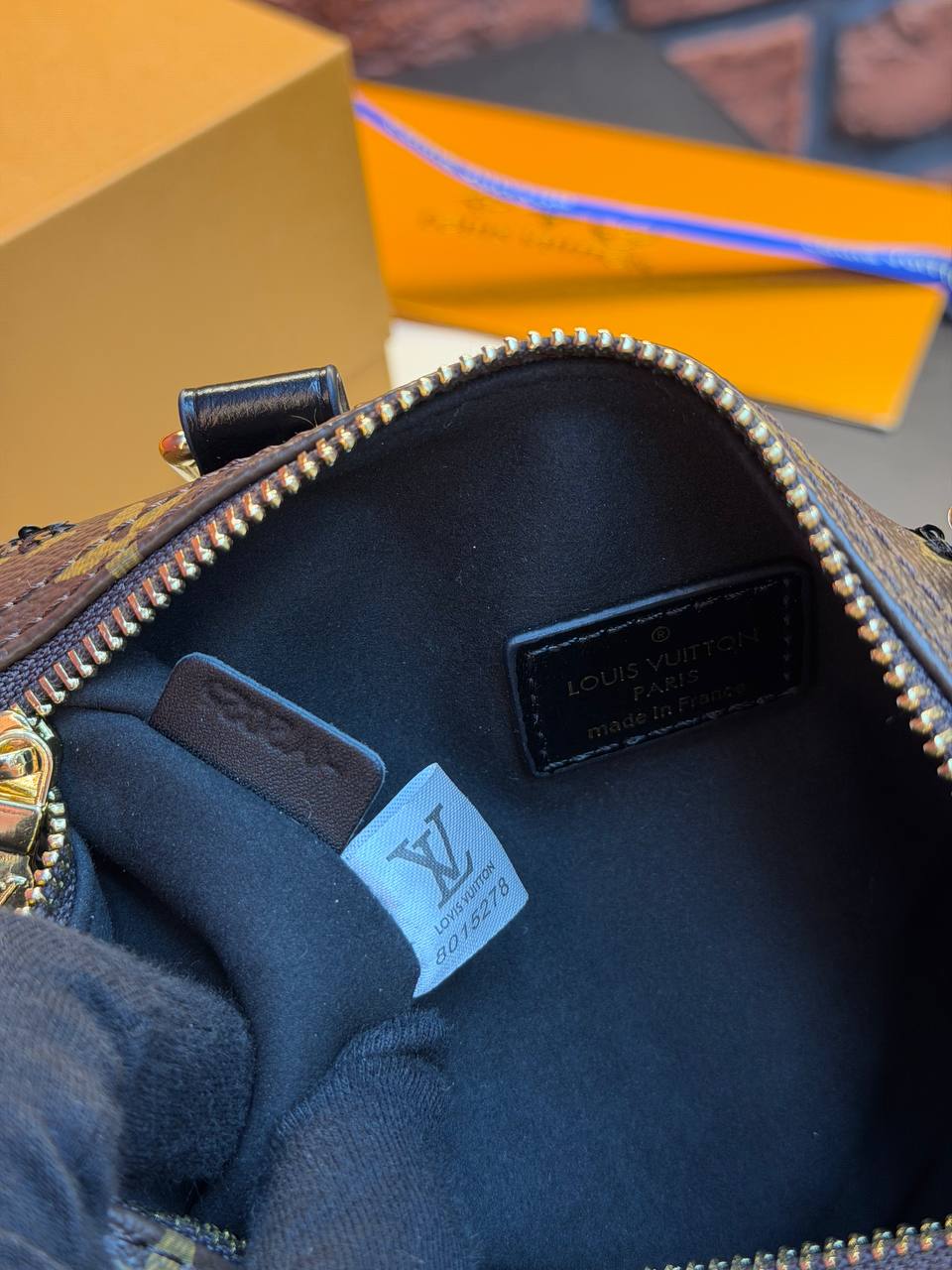 LV Speedy Bandoulière 20 withe chain
