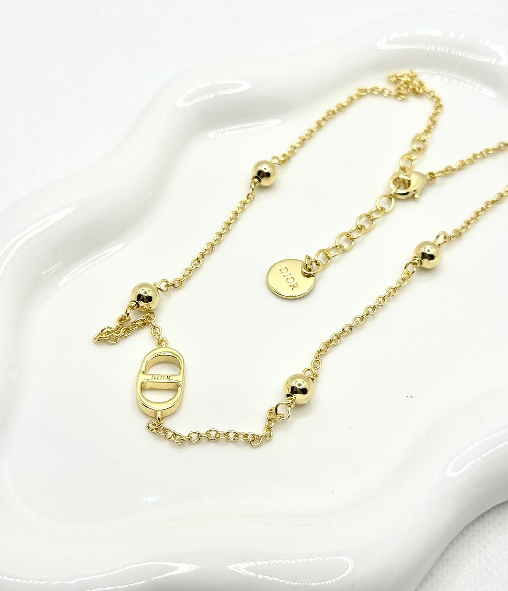 Dior necklace no2
