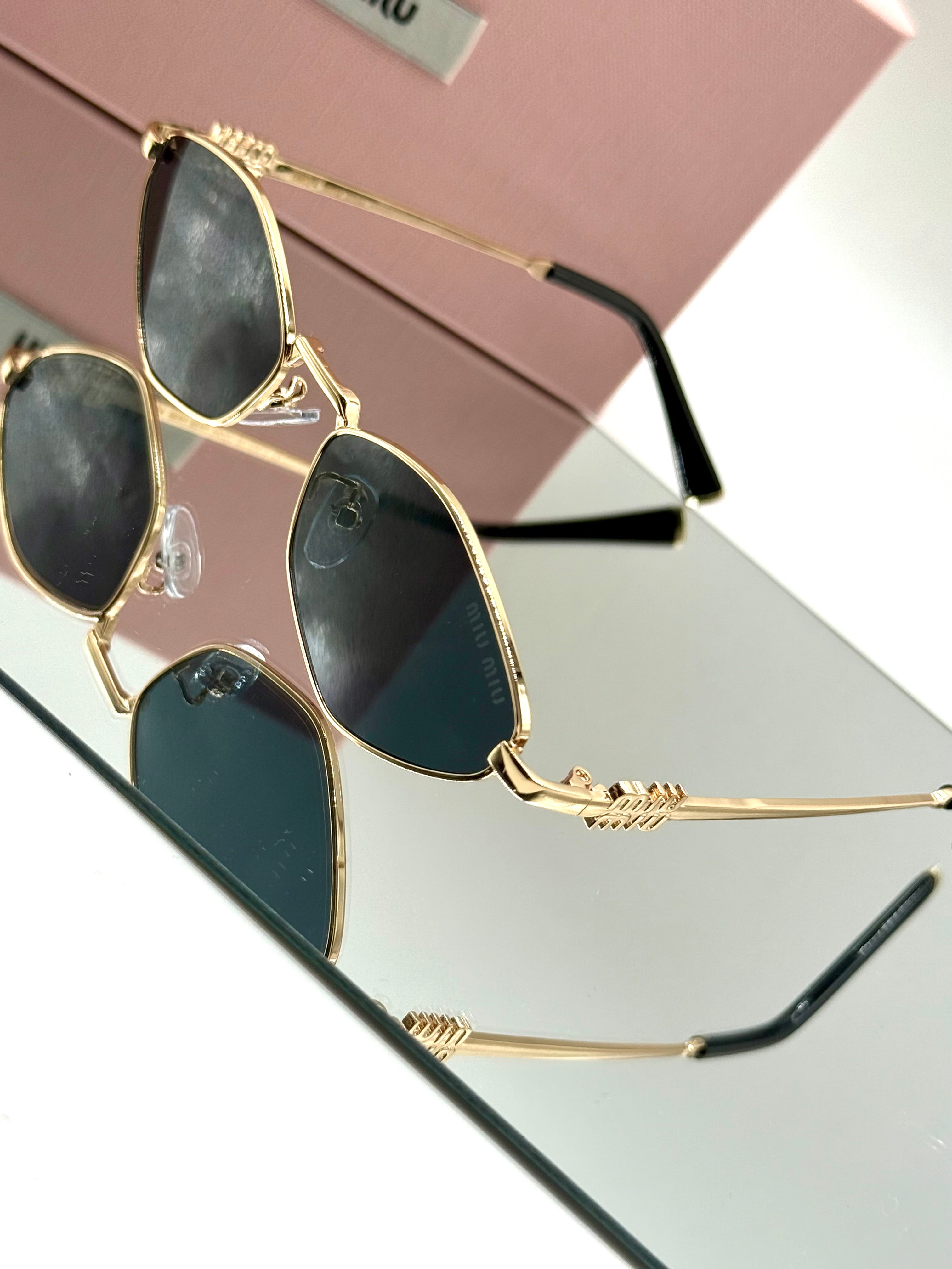 Miu Miu sunglass no20