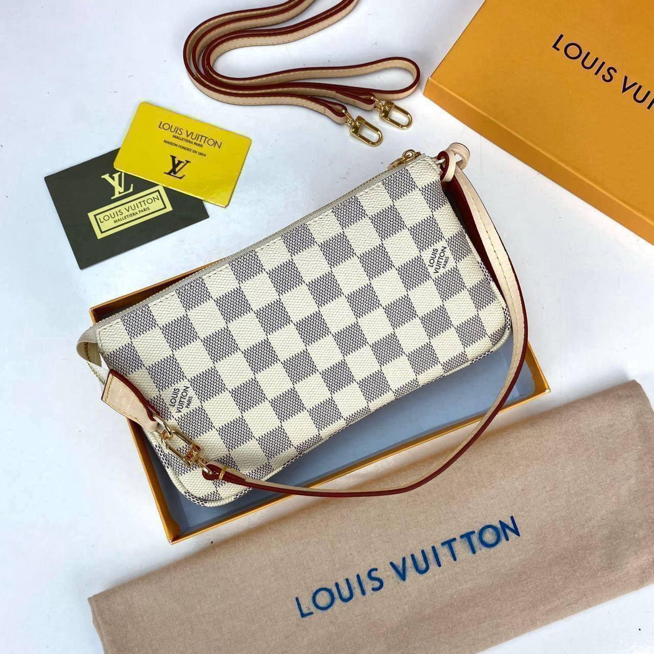 LV pochette Azur