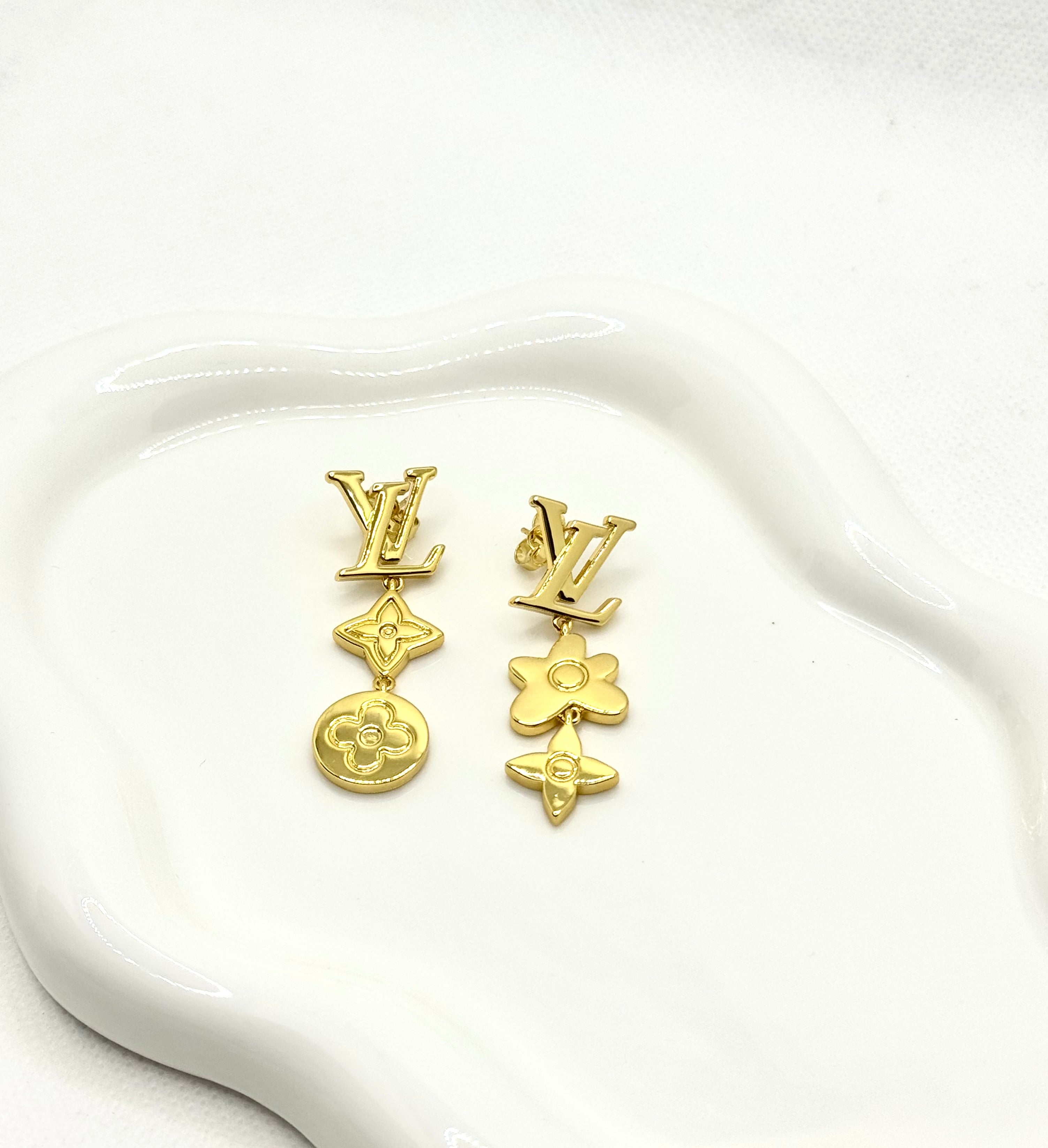 LV earrings no12