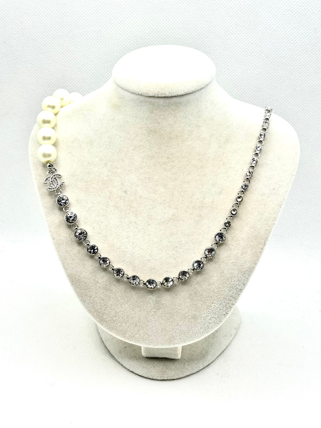 Ch necklace No2