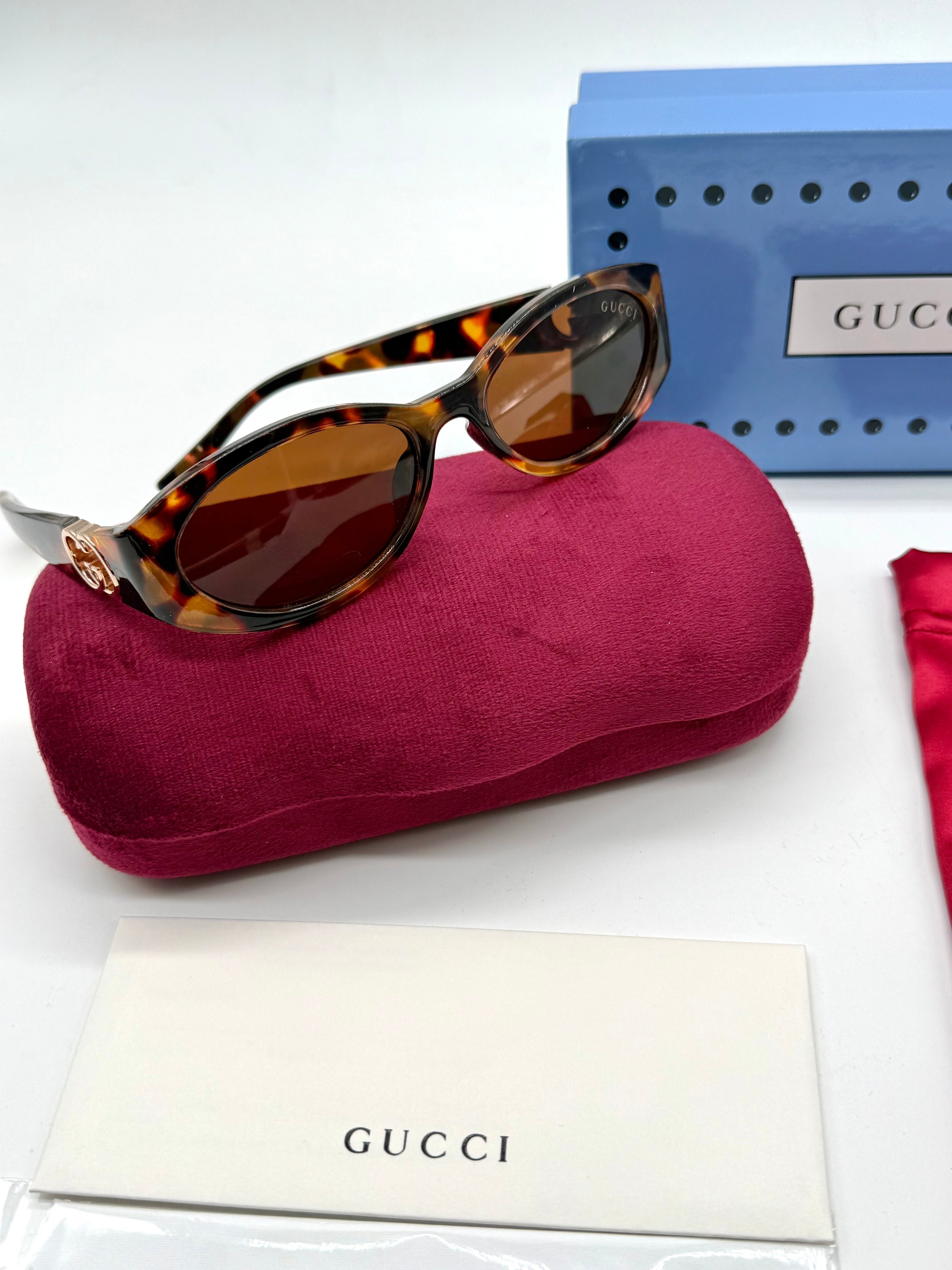 Gucci sunglass no6