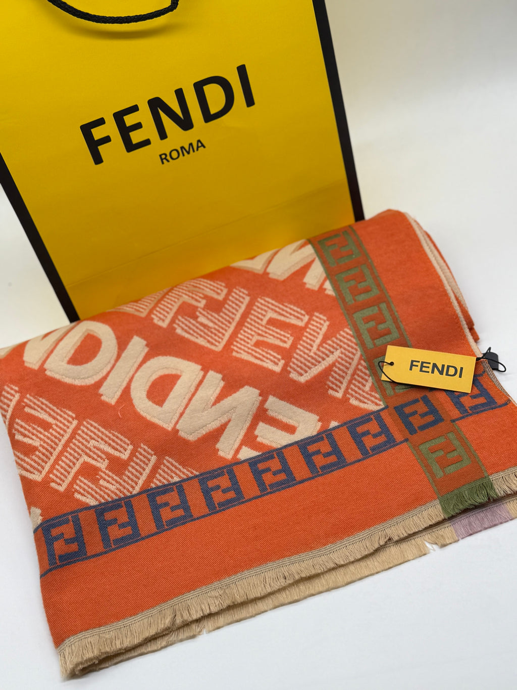 Fendi cashmere εσάρπα no3