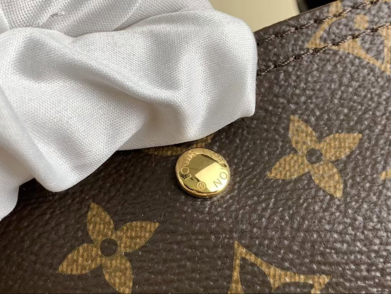 LOUIS VUITTON ATLANTIS