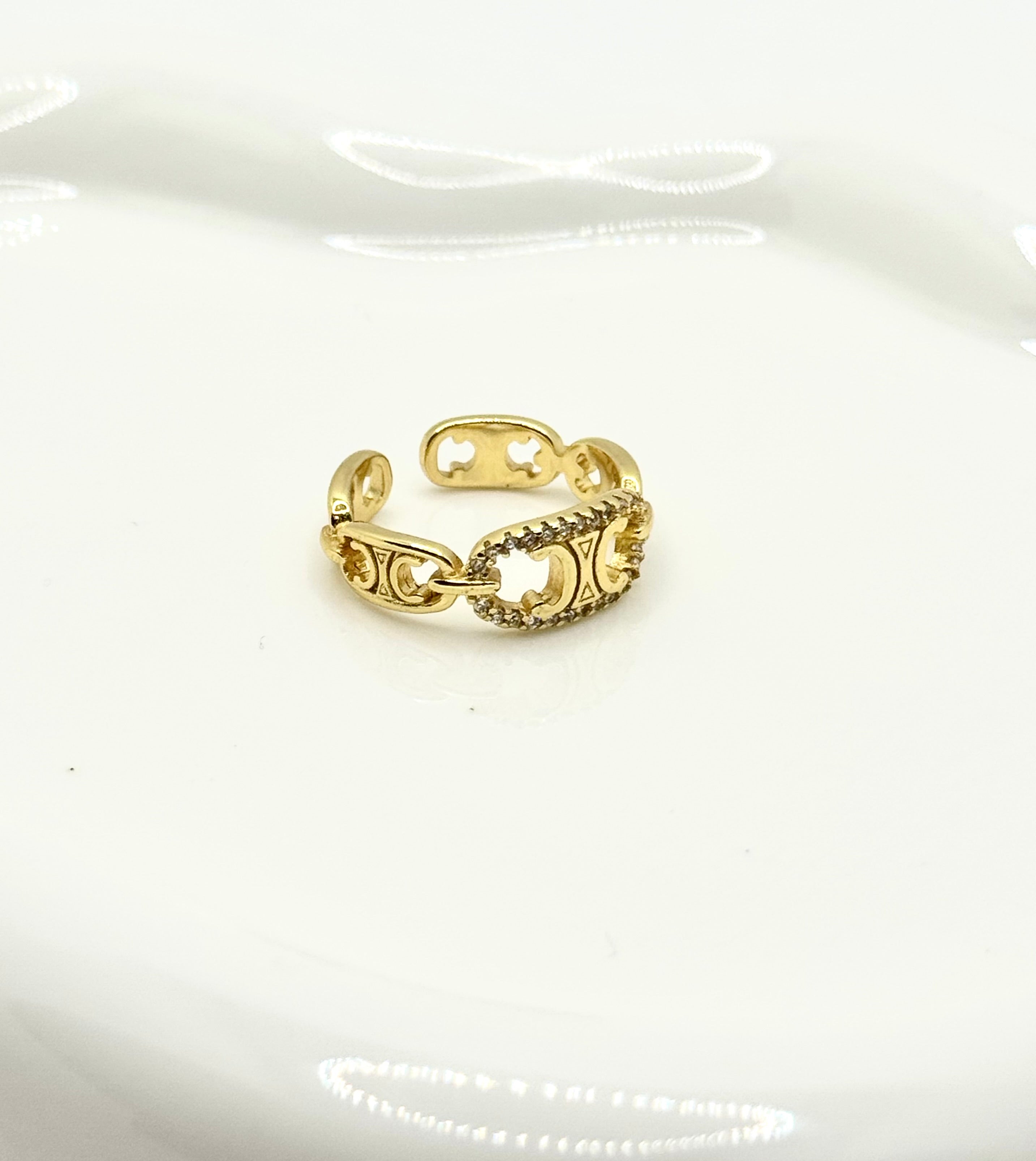 Celine ring no1
