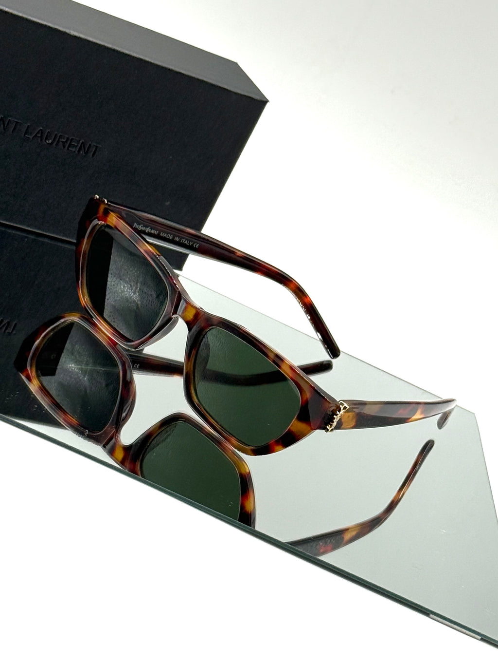 Ysl sunglass no2