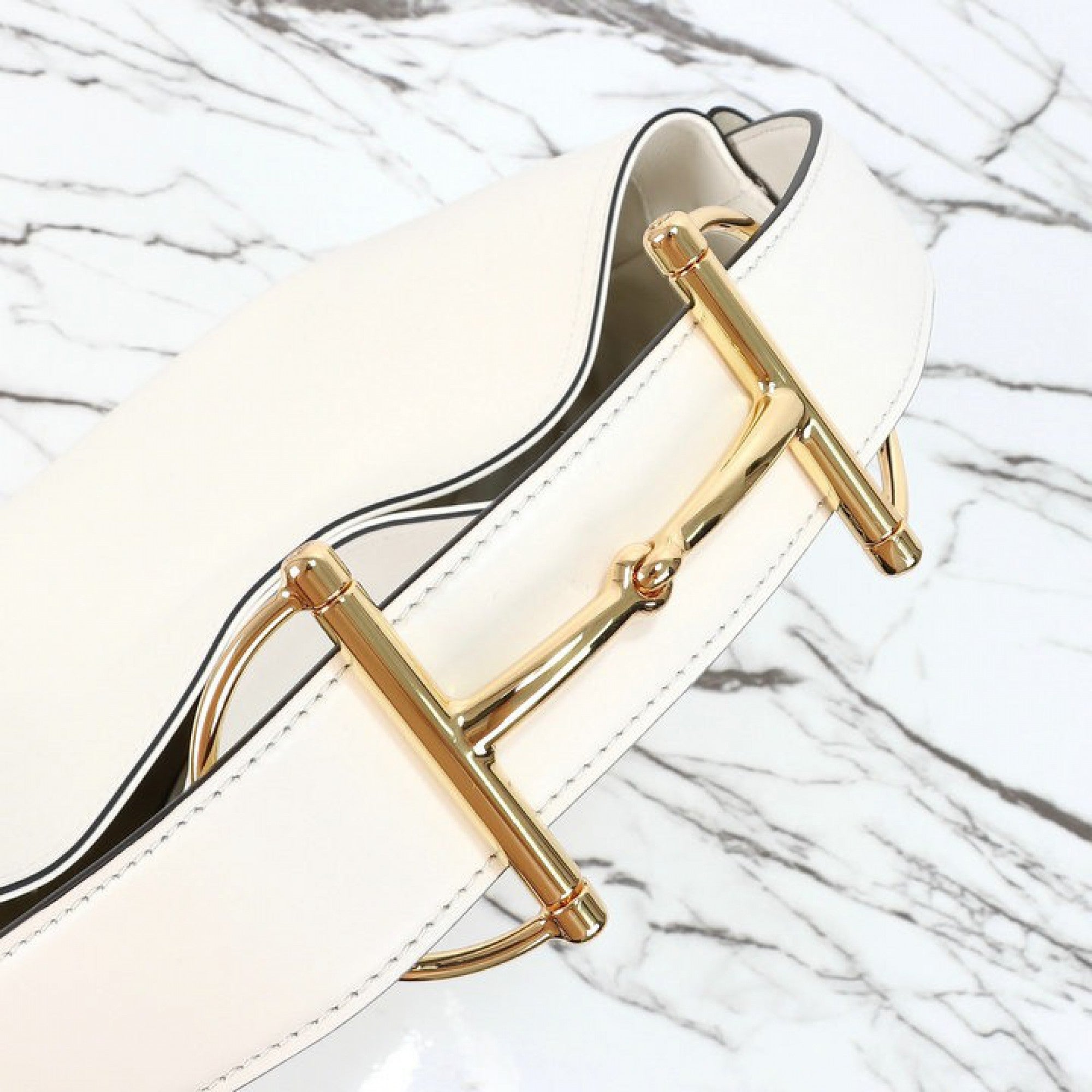 GUCCI BEATRIX WHITE