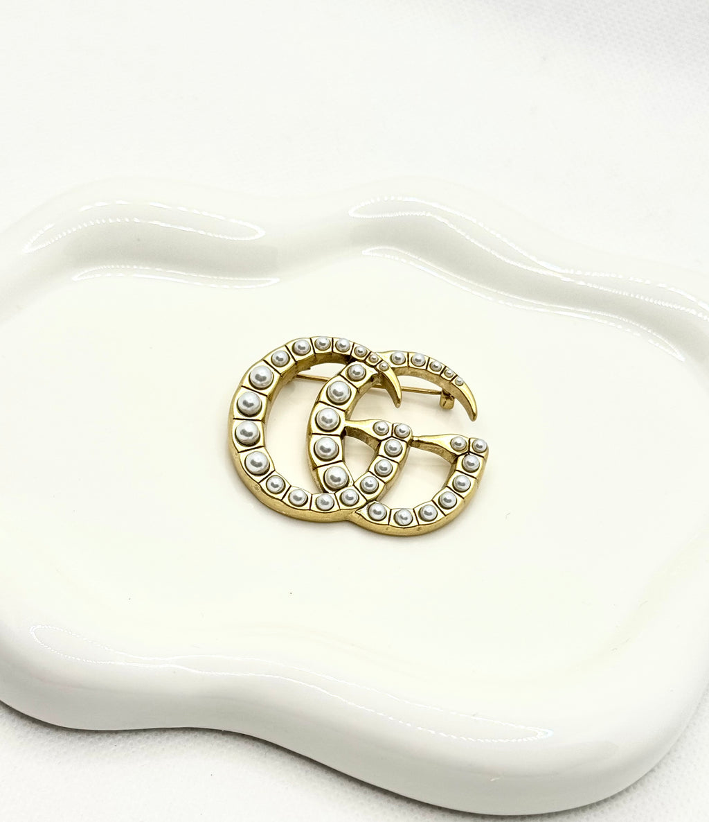 Gucci brooch
