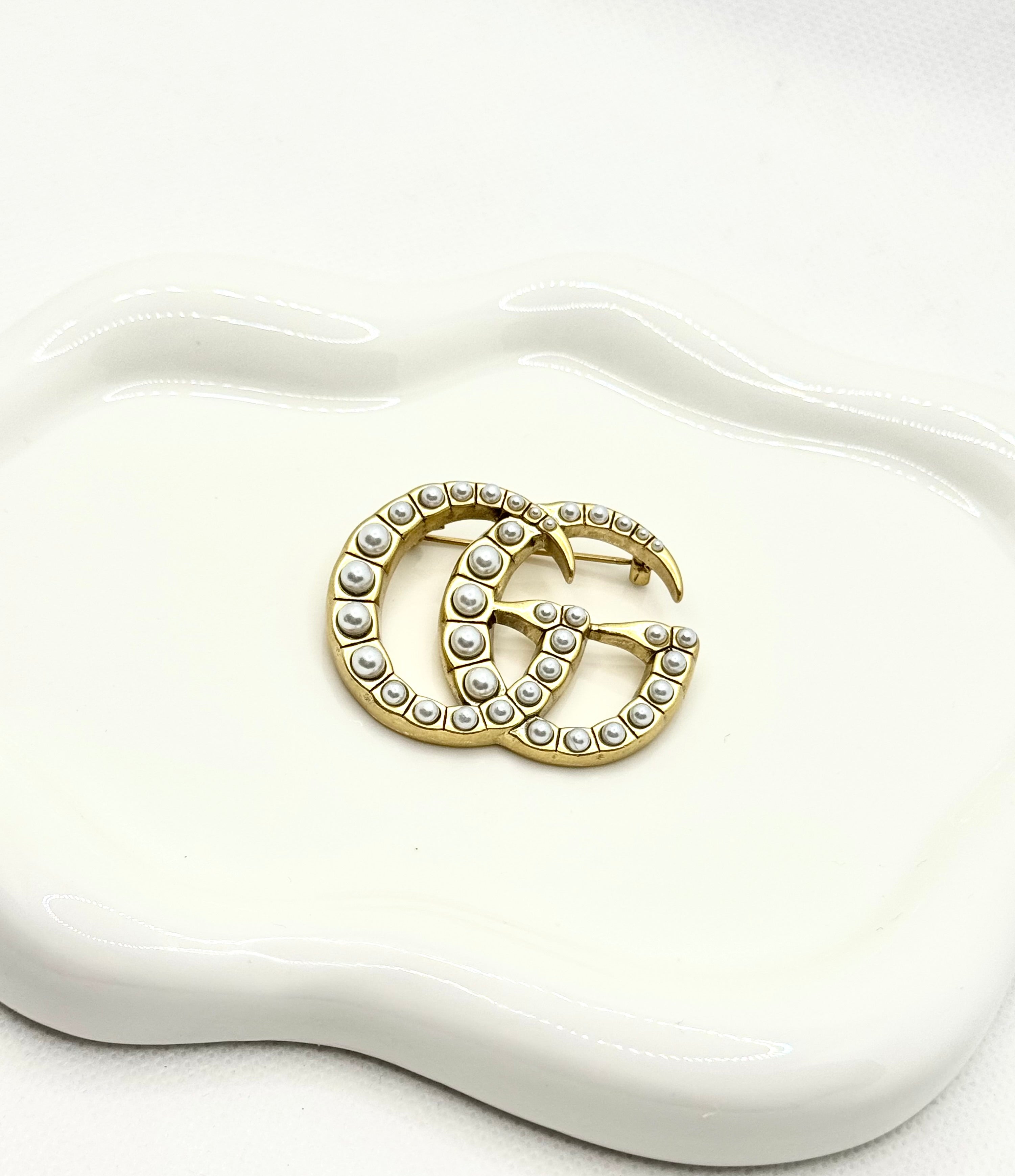 Gucci brooch