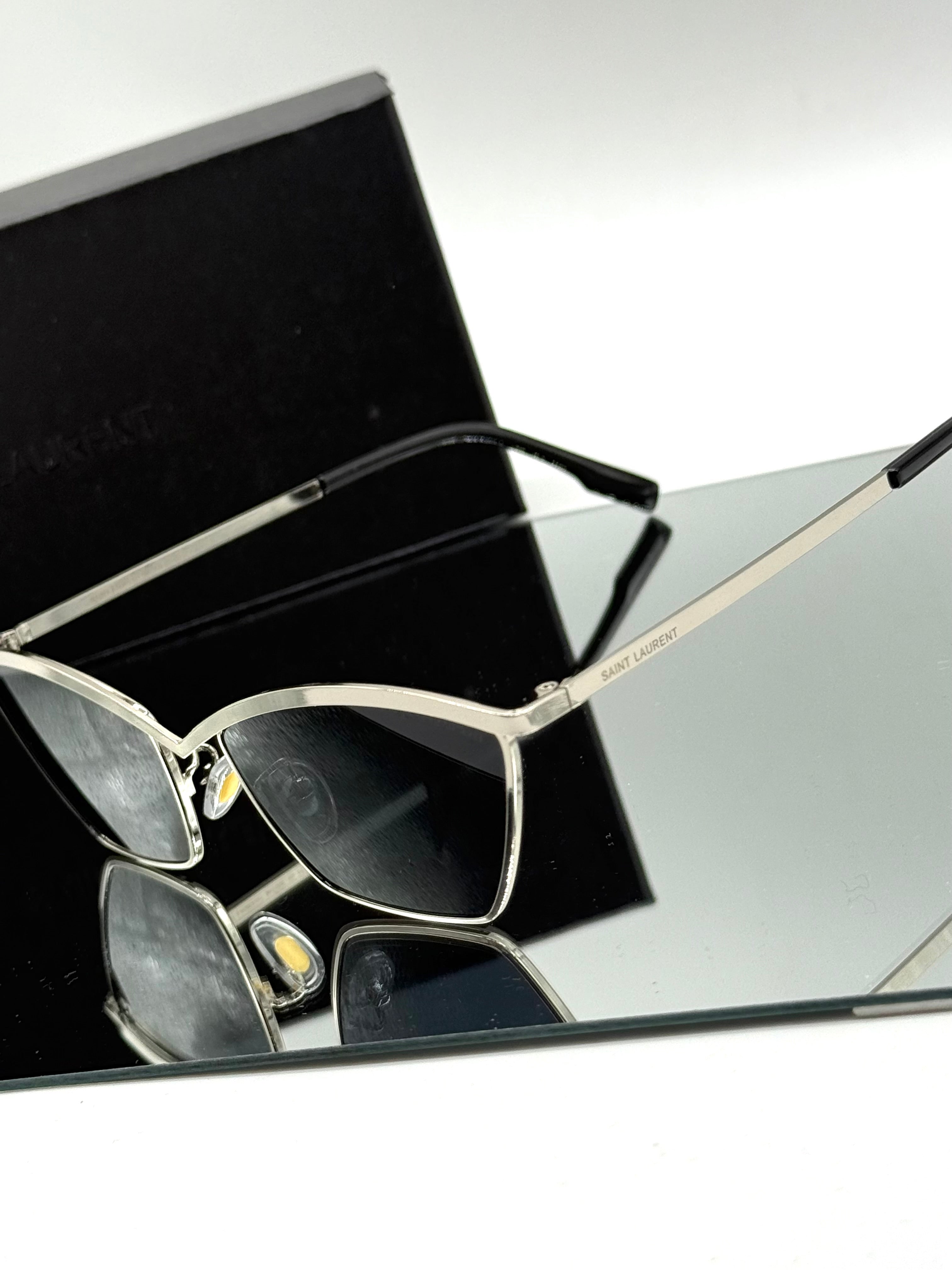 Ysl sunglass no6