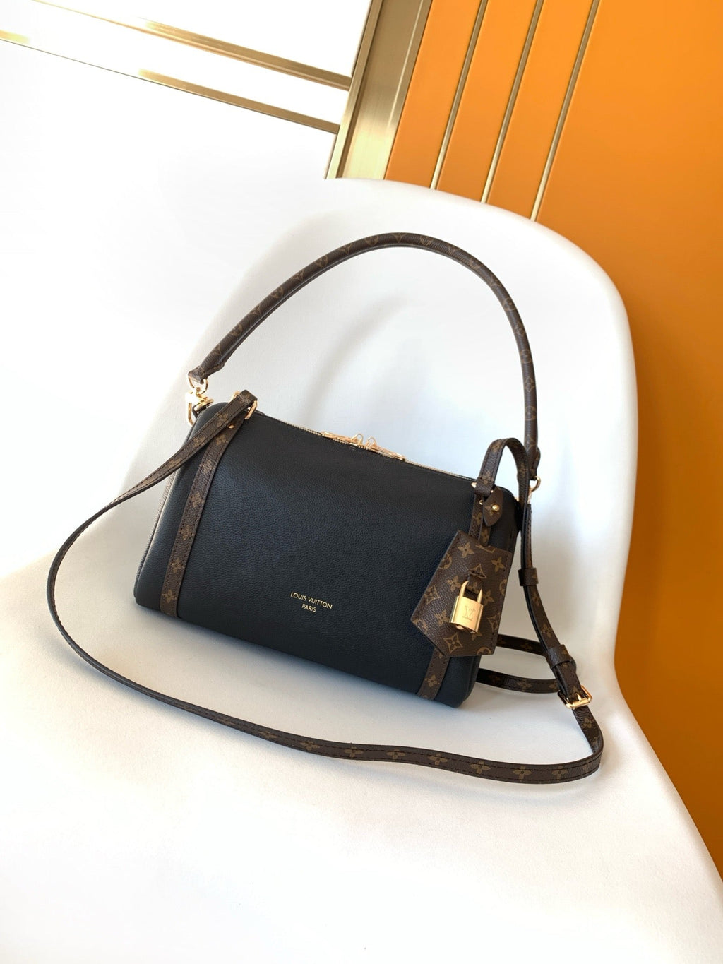 LV EXPRESS TRAVEL TRAVEL MINI BLACK