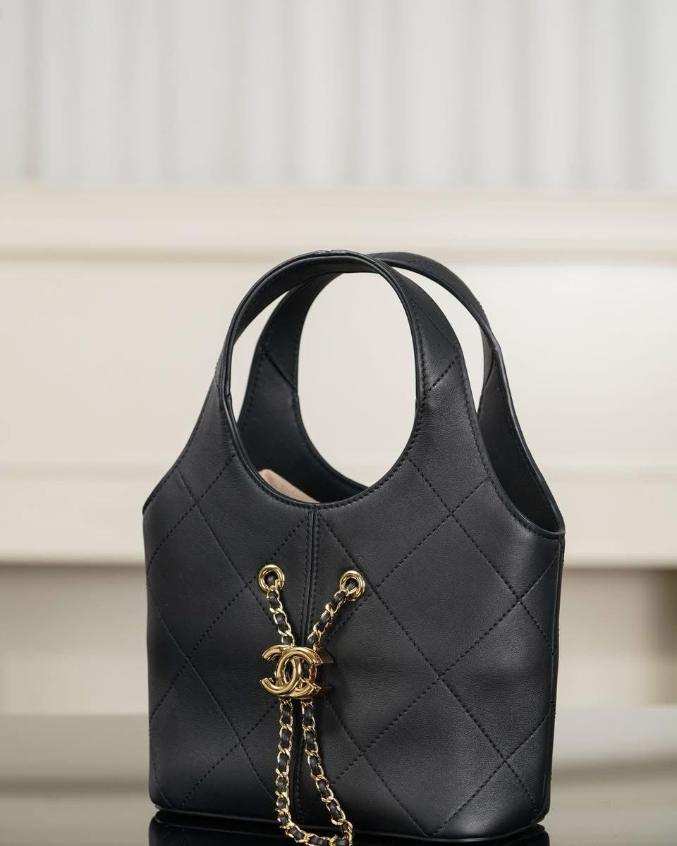 C small shopping bag