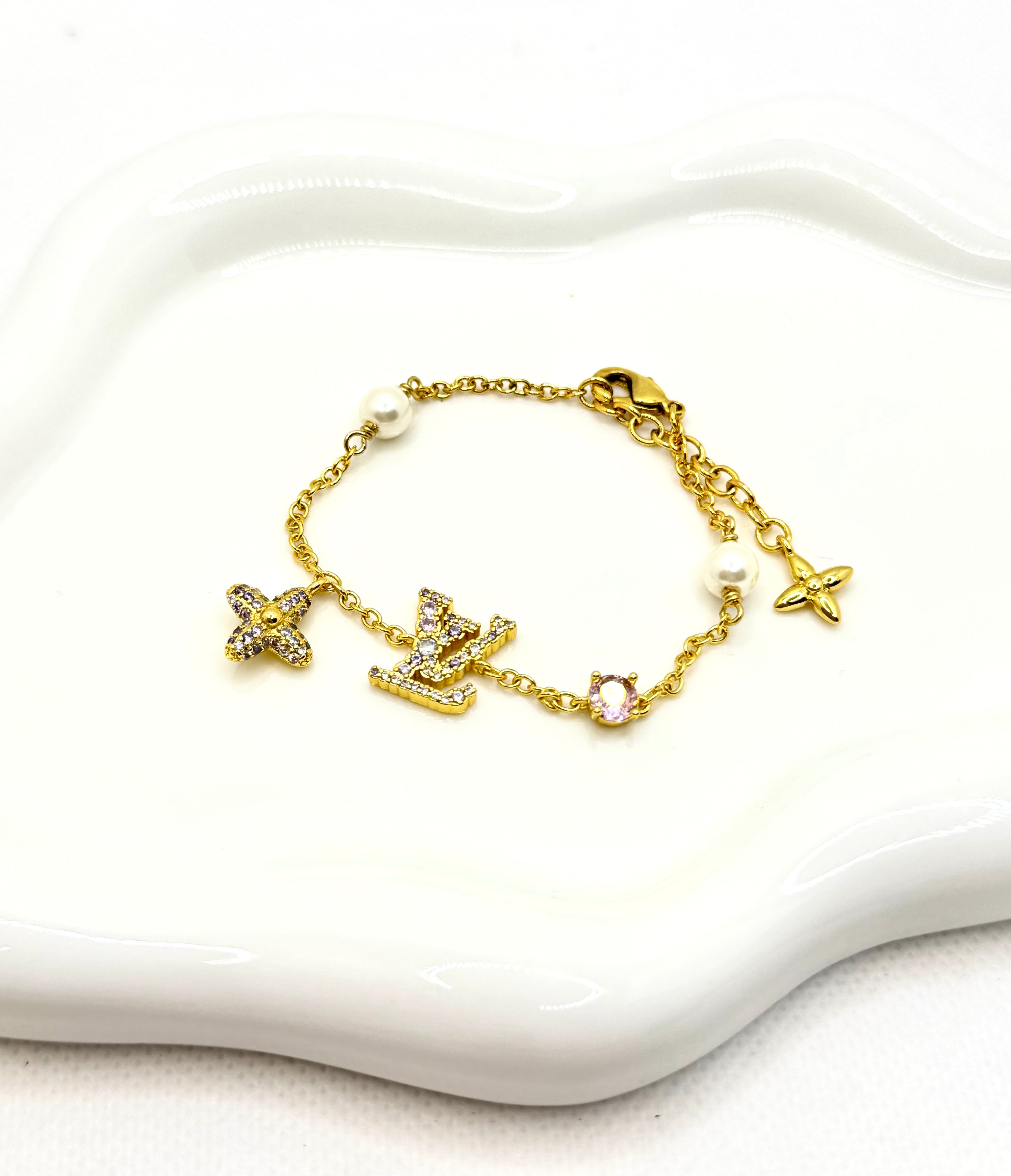 LV bracelet no2