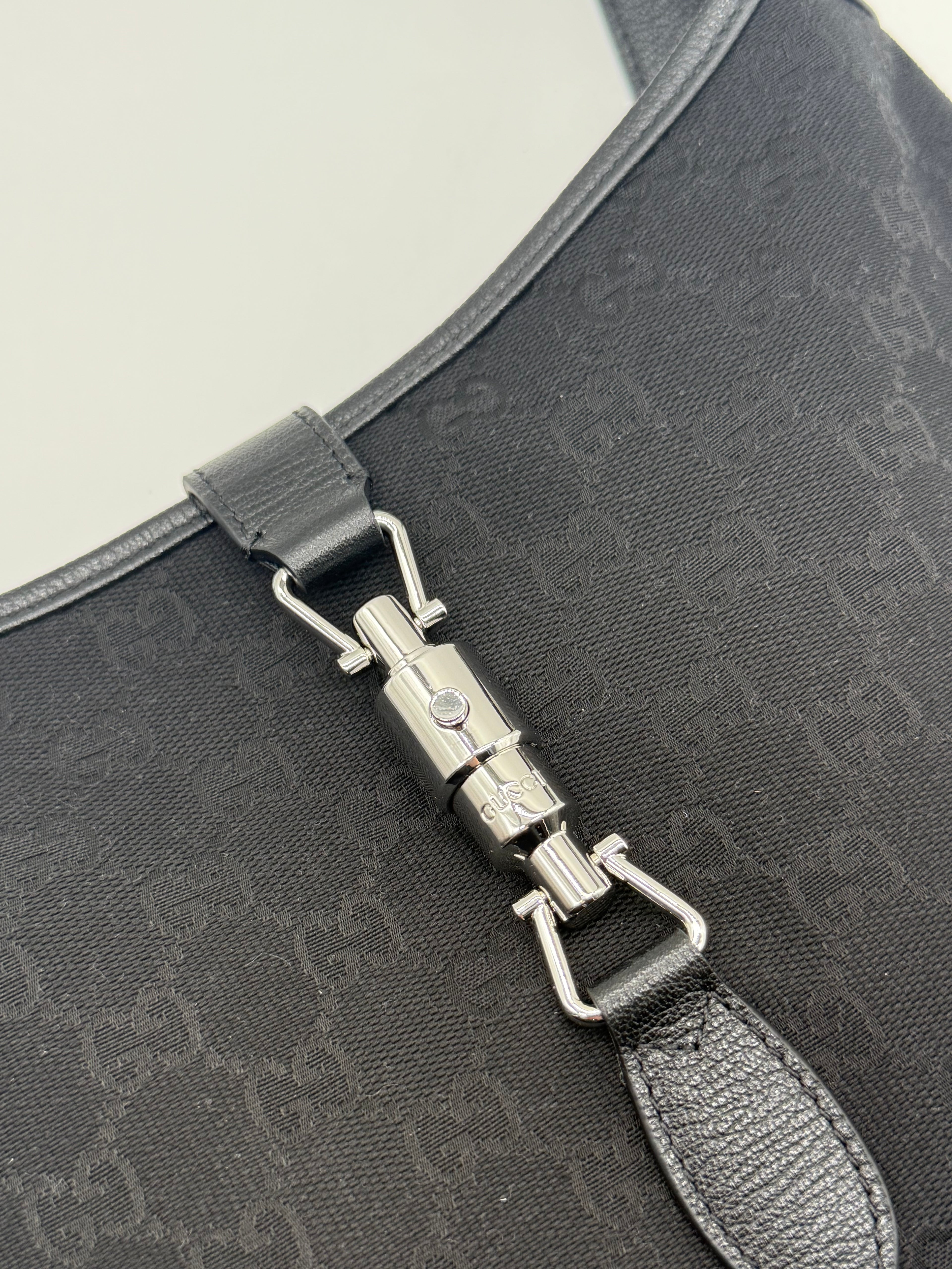 Gucci Jackie canvas black