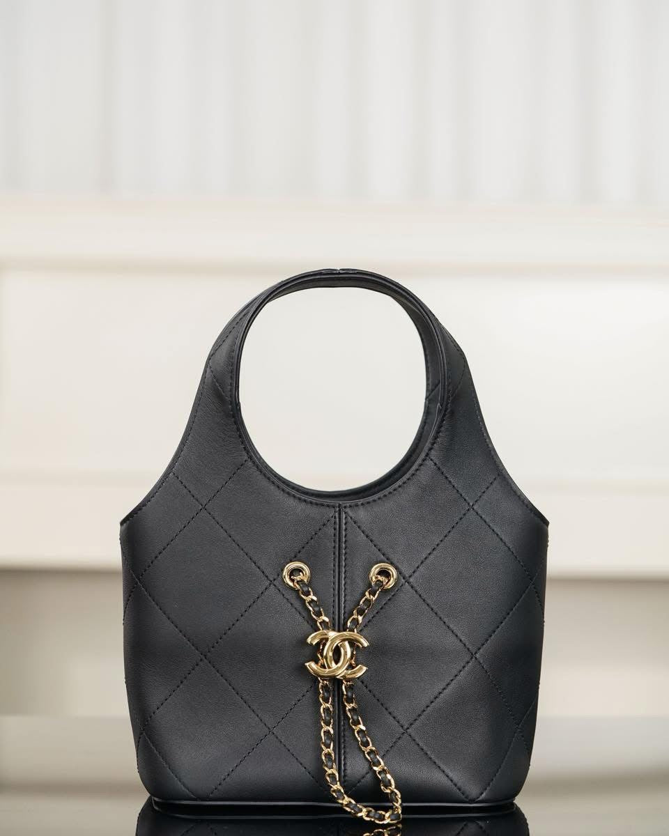 C small shopping bag