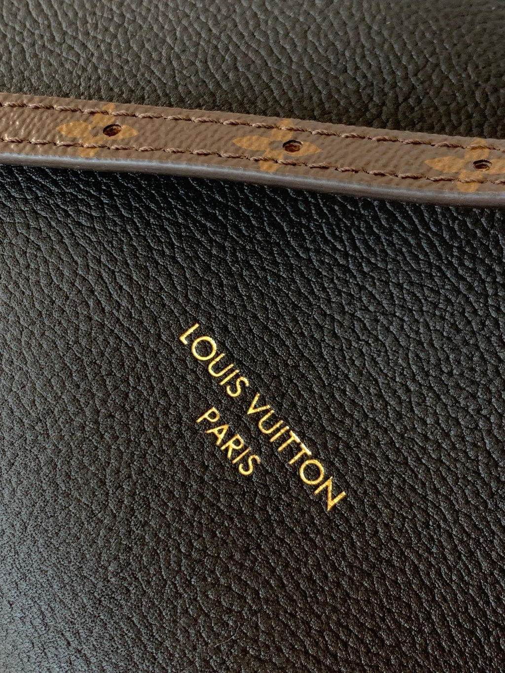 LV EXPRESS TRAVEL TRAVEL MINI BLACK