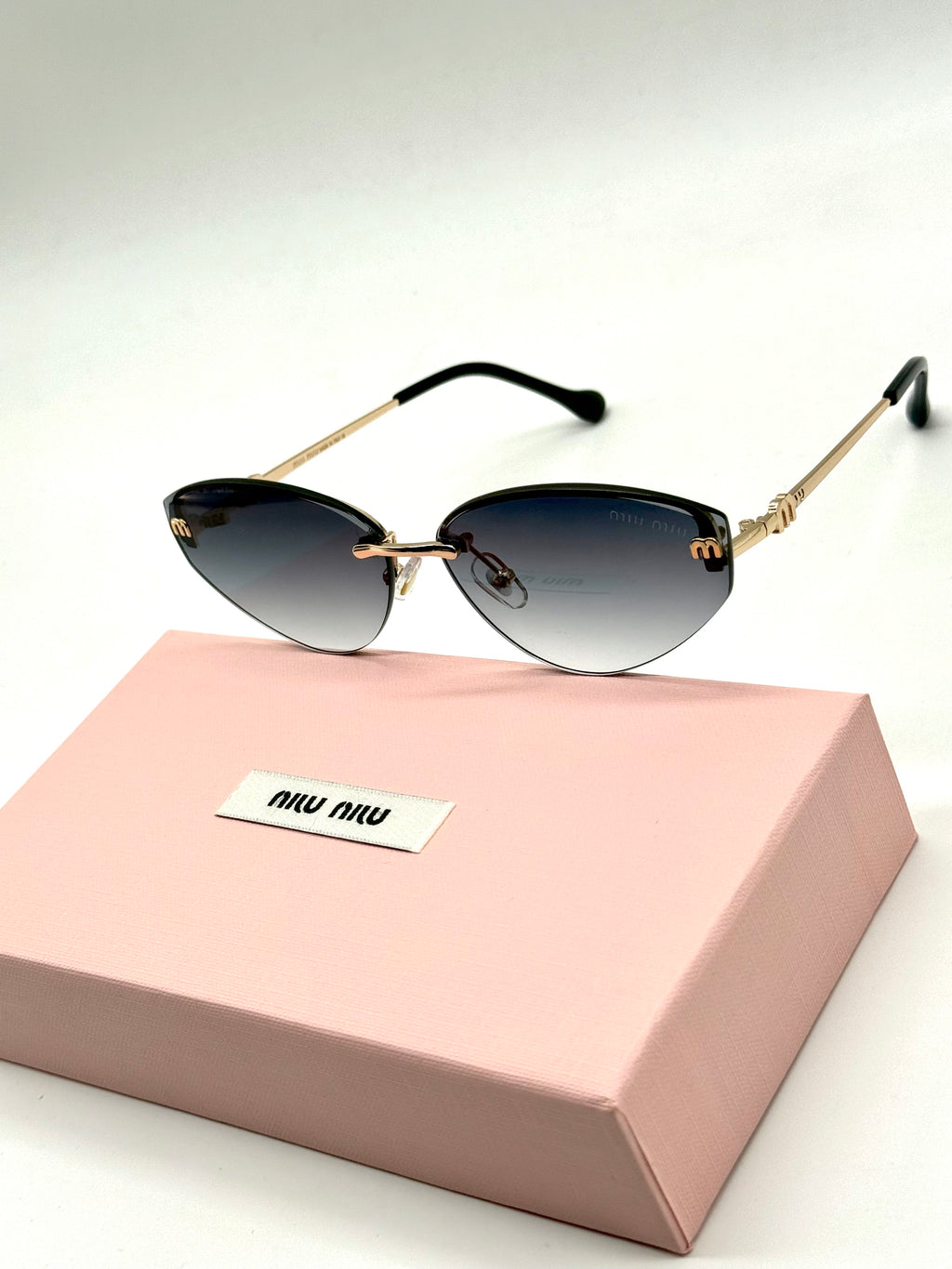 Miu Miu sunglass no8