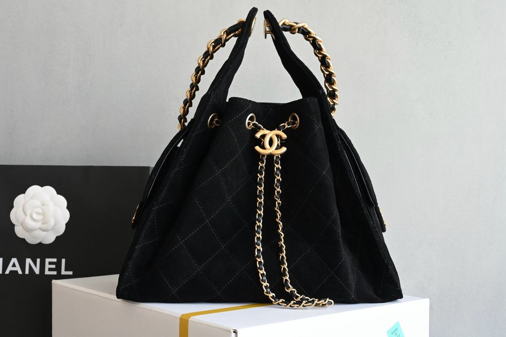 Ch bag suede black