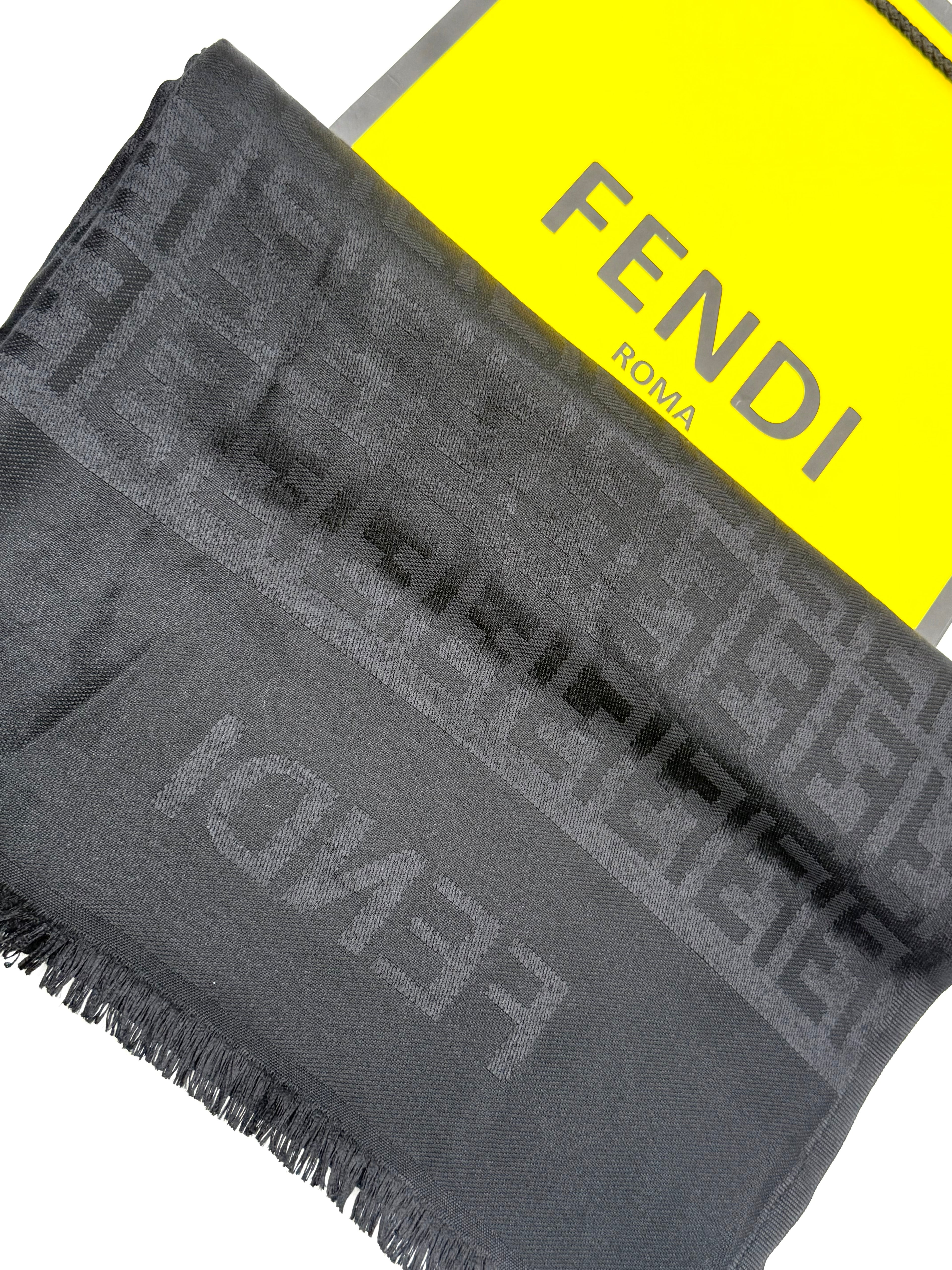 Fendi Viscose πασμίνα no1