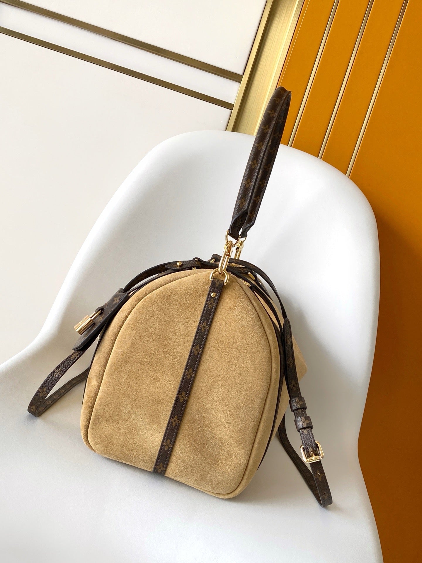 LOUIS VUITTON EXPRESS TRAVEL ΜΜ SUEDE