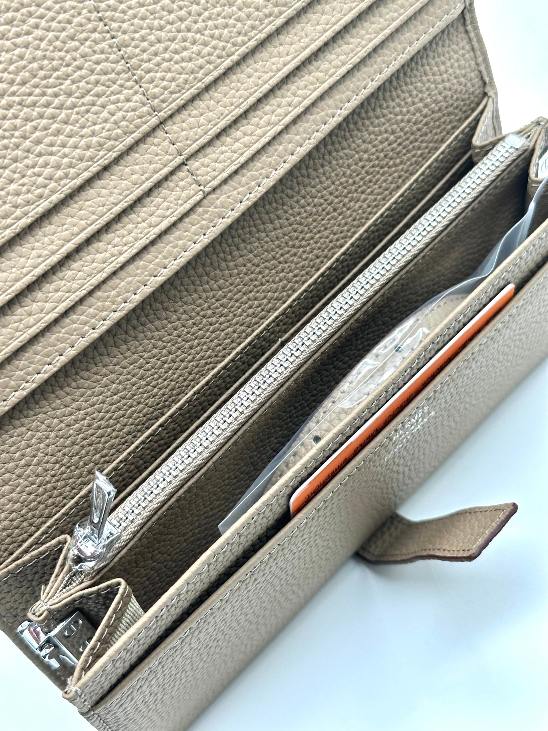 Hermes wallet elephant