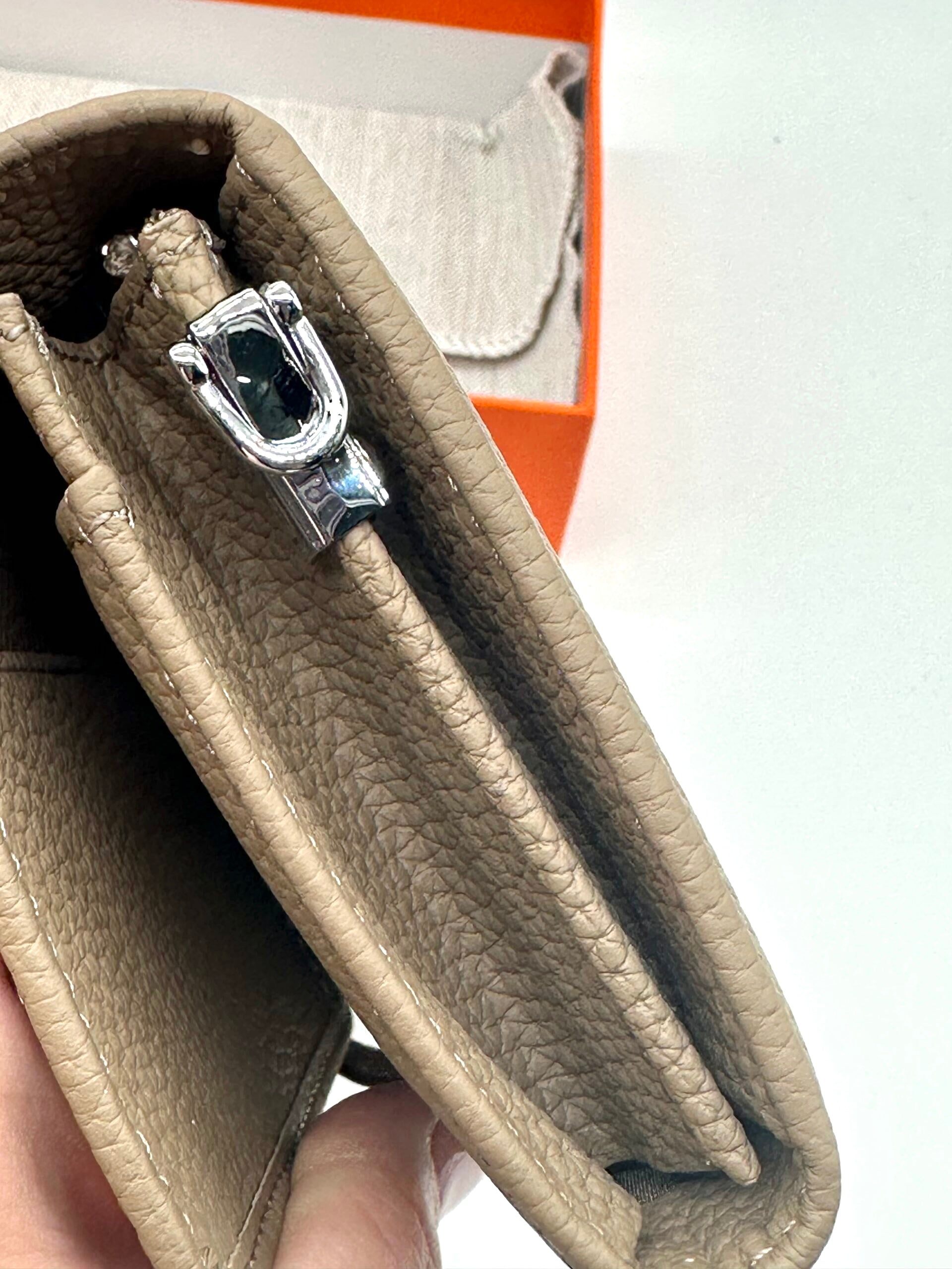Hermes wallet elephant