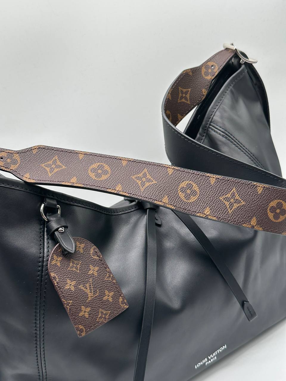 LV Carryall Vibe