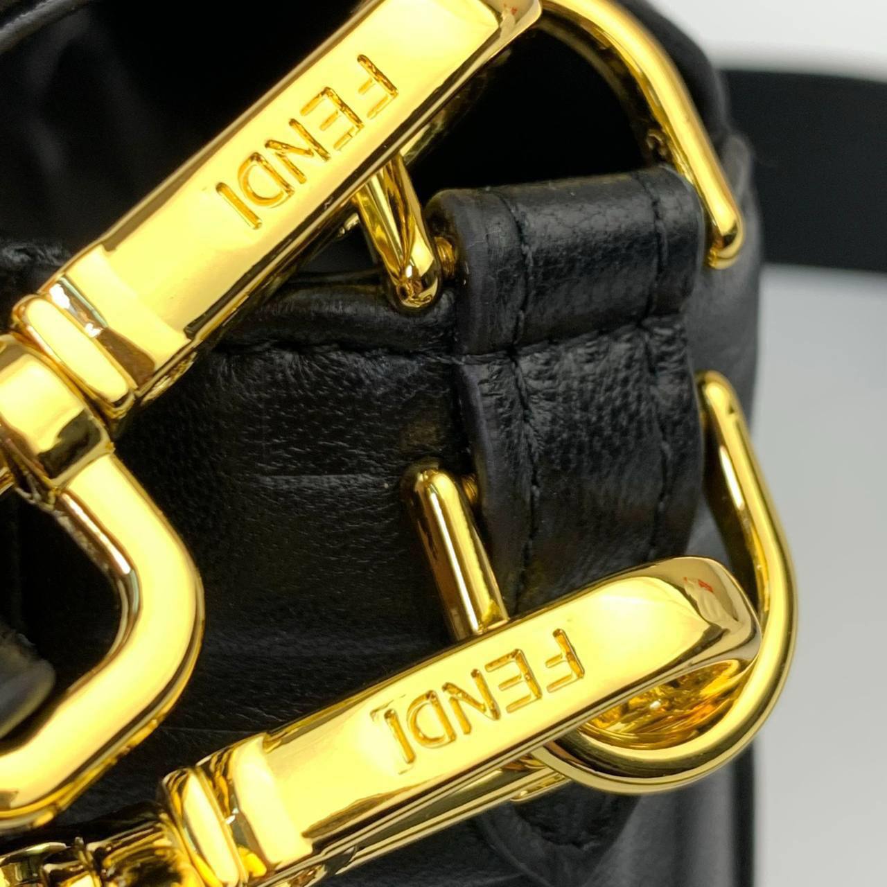 Fendi baguette leather logo black