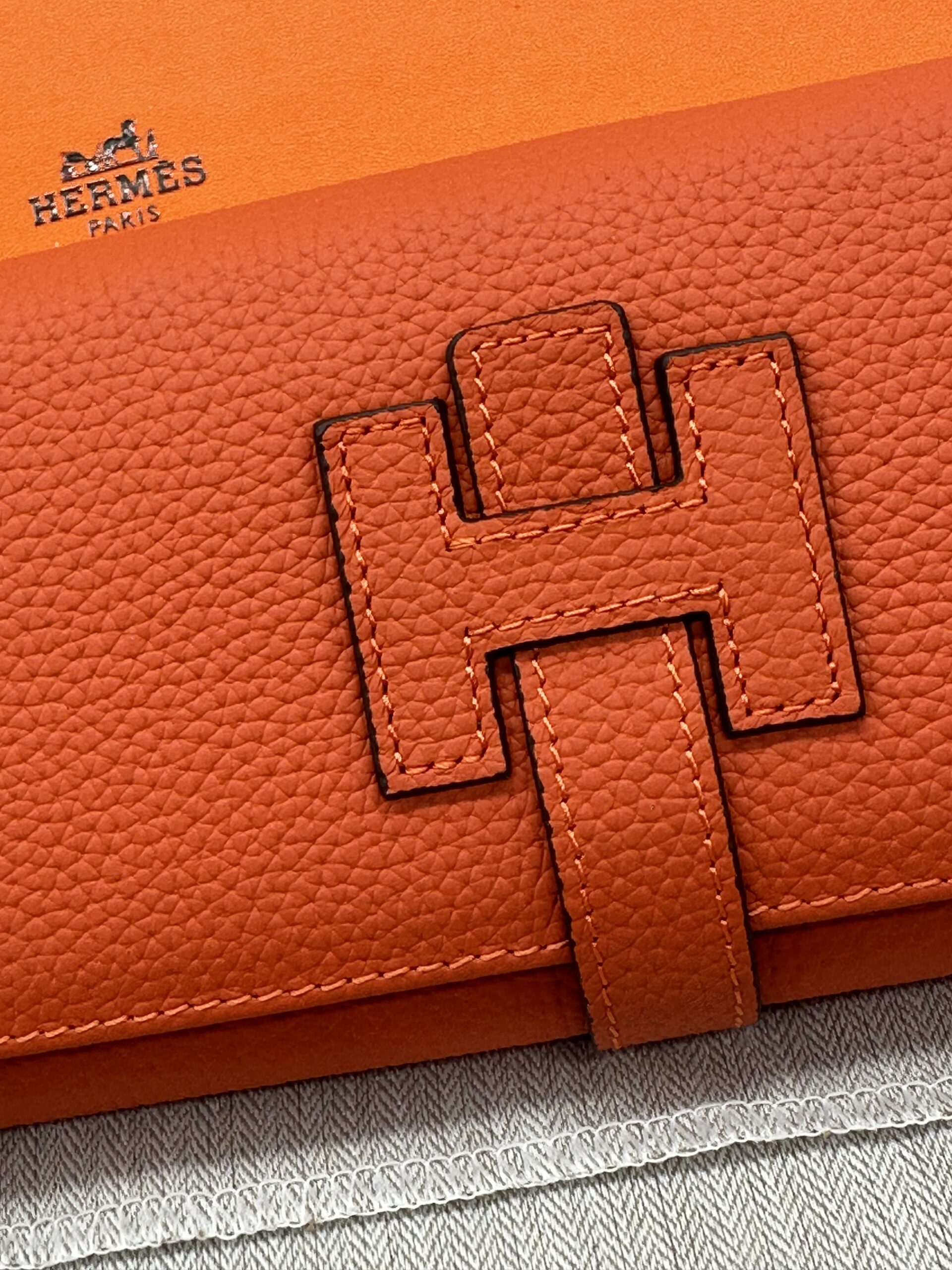 Hermes wallet orange