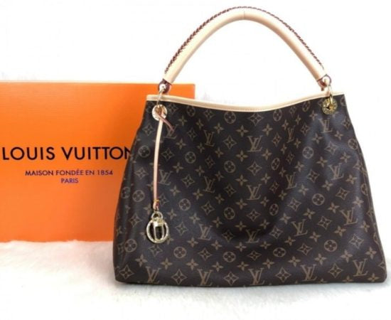 LV Artsy monogram