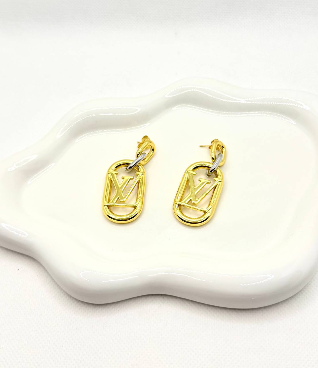 LV earrings no7