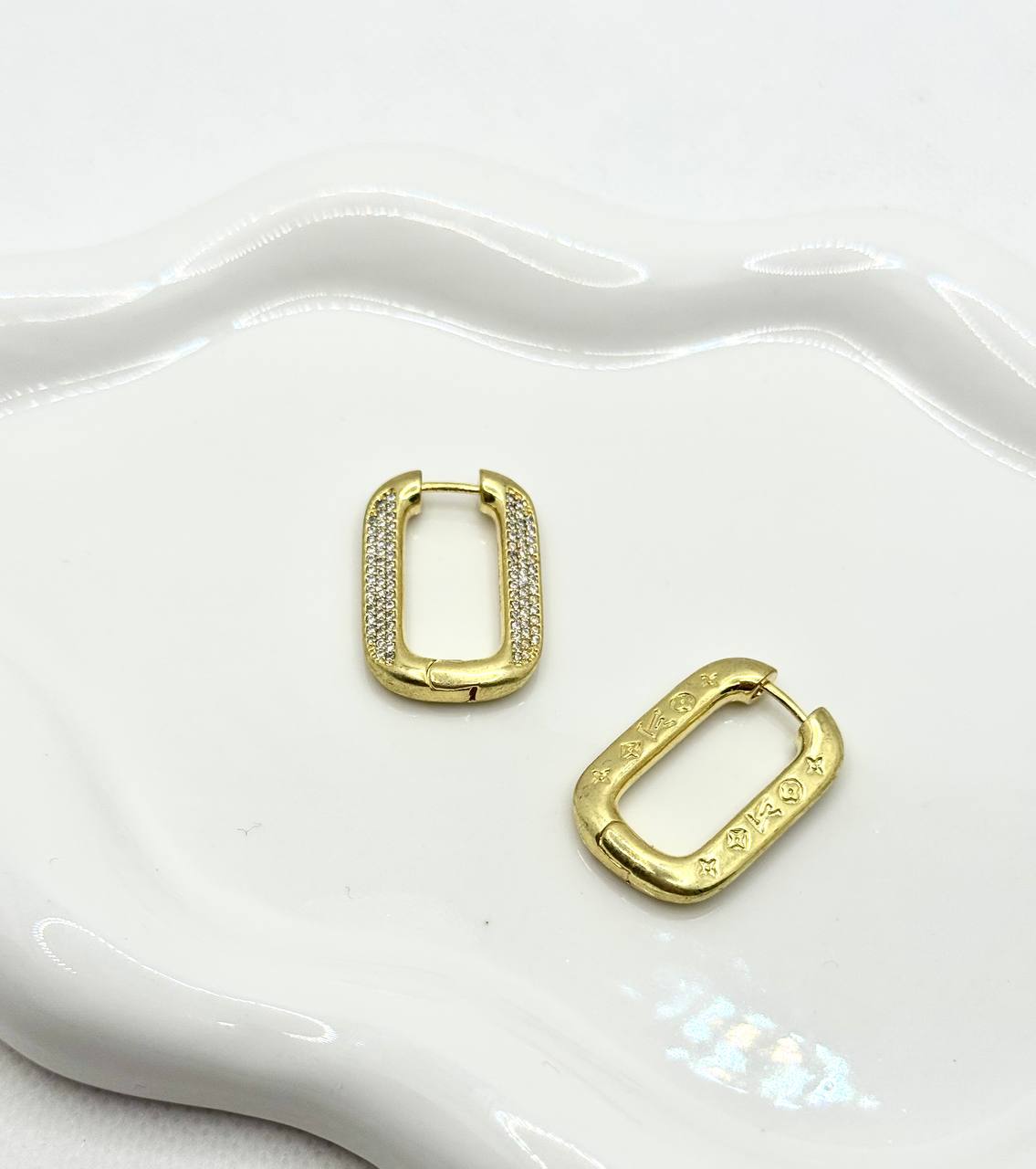 LV earrings no8