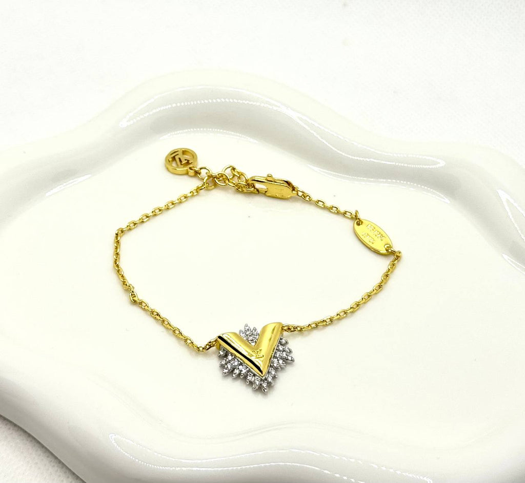 LV bracelet no5